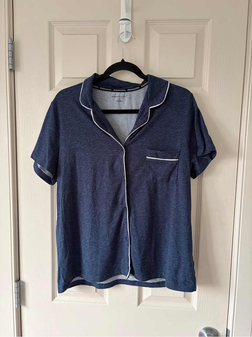 🦋 BCBGMAXAZRIA - Large Blue Button Down Top